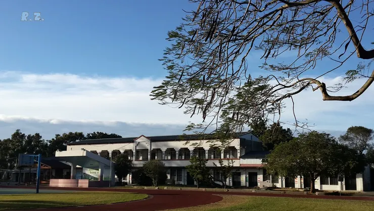 寧靜美麗的國小校園 ([陳傳義]拍攝)