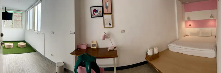 圖03 粉紅小屋一角