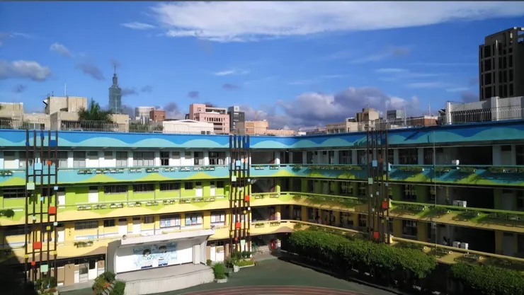 漪歟吾校【圖片來源：Google Maps / LC Wei】