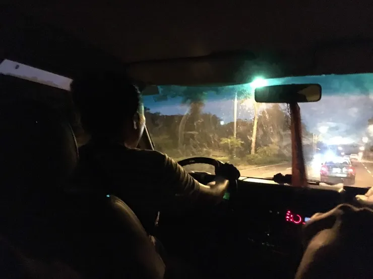 熱心老闆娘載我們回恆春城