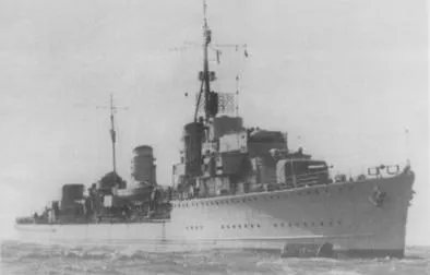 1942–1943年，ZH1停泊在繫泊浮標上