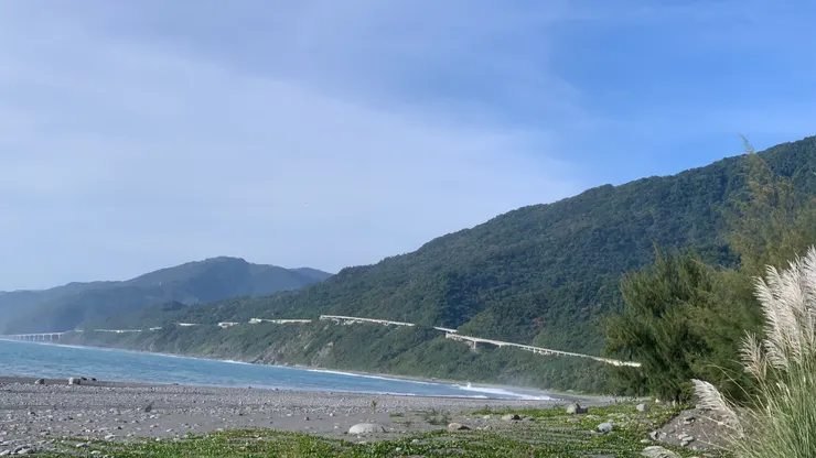北上走金崙大橋，就只有一路上橋，沒有下坡。