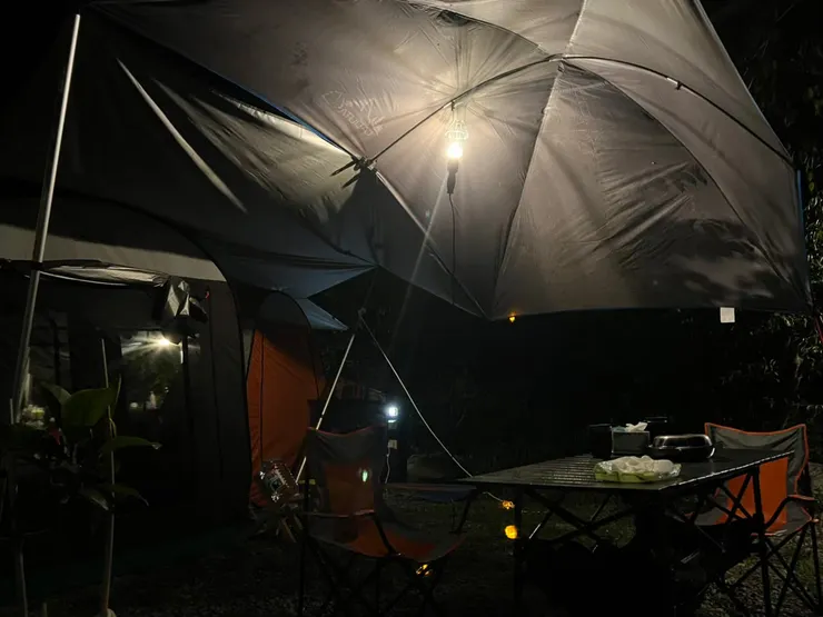 夜晚的帳篷