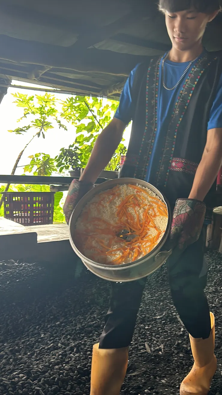 熱騰騰冒煙的麻糬