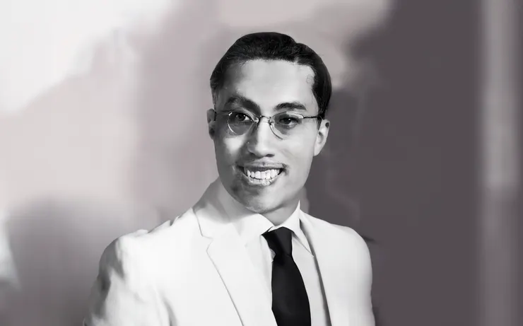 卓還來領事(圖片經 AI 修復處理)