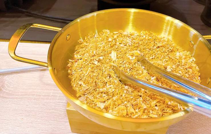 在地小吃靈魂配料：炸得恰到好處的金黃油蔥酥