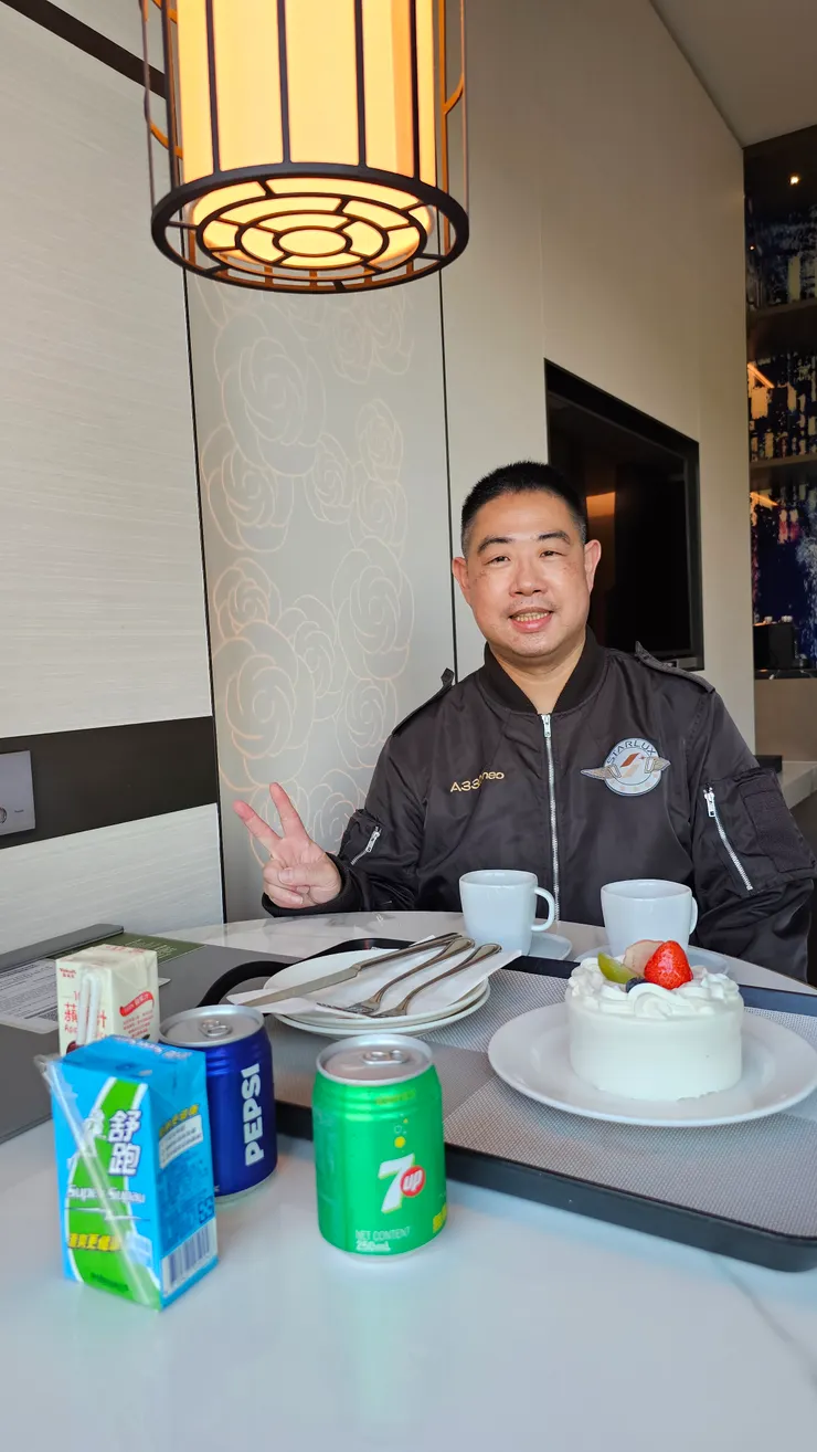 房間真的很多玫瑰花壁飾點綴!