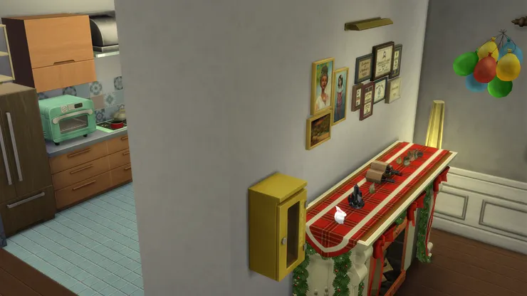 壁爐後面便是廚房。