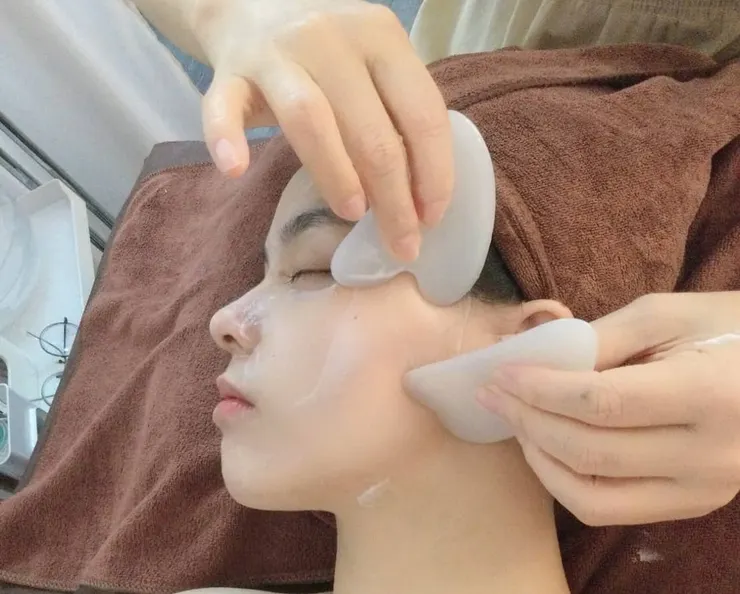 圖說：忙碌上班族的舒壓解藥，天堂之眉提供全方位美容與按摩放鬆服務。（圖／天堂之眉）