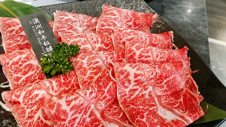 【武鶴和牛火鍋-吉林總店】A5和牛吃到飽、鱈場蟹腳吃到飽,送波士頓龍蝦│台北火鍋吃到飽推薦