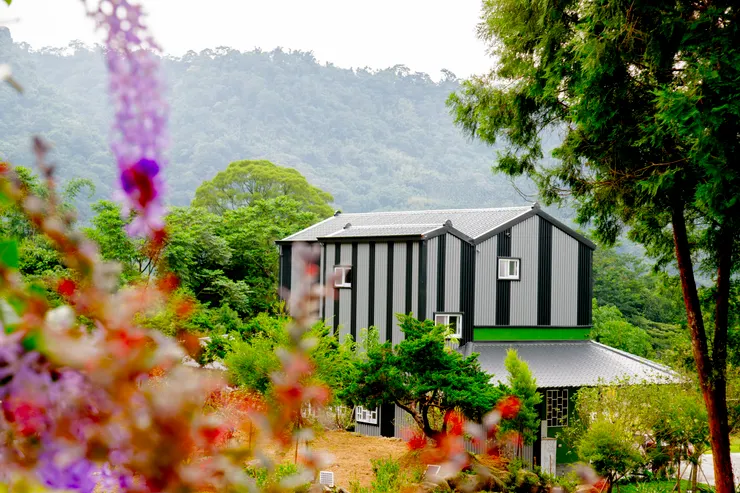 坐落山間的“心世紀莊園”