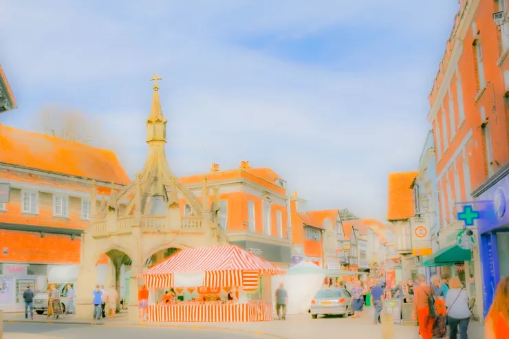 索爾茲伯里街上一景