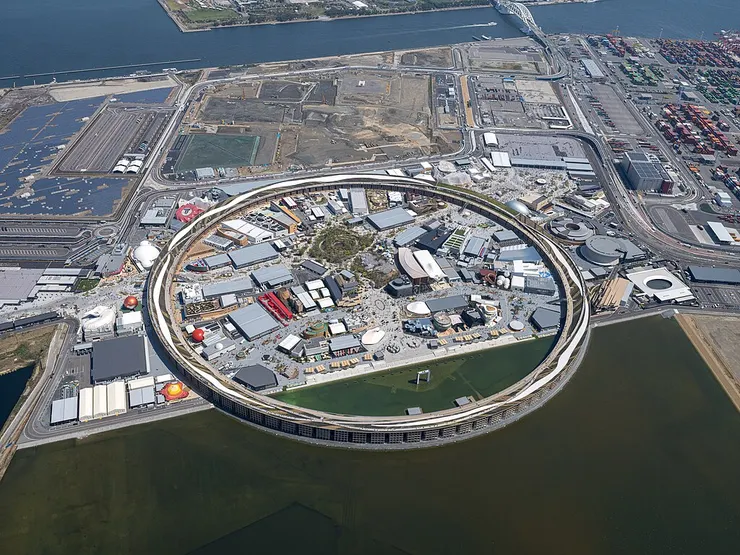 空中看2025年世界博覽會會場。由 Ibamoto - 自己的作品, CC BY-SA 4.0