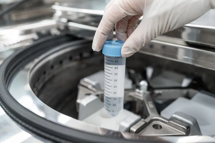 圖說：亞家生技將持續推動碳足跡認證的外泌體，為台灣的低碳再生醫療產業發展奠定基礎。（資料來源：亞家生技）