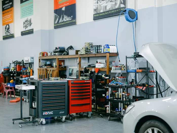 台中汽車保養推薦！變速箱油多久該更換？車主最容易忽略的3個異常前兆