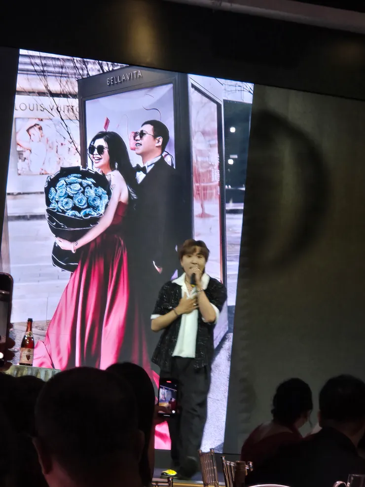 祝外甥女的偶像走花路吧！