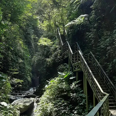 地獄是有樓層號碼的的沙龍