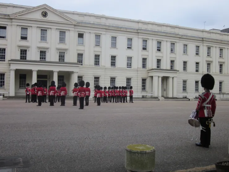 正在演練的衛兵們
