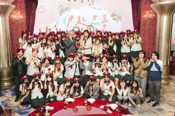 （圖說：僑泰中學志工群長年投入伊甸中區服務，讓愛在他們心中滋長、茁壯。）