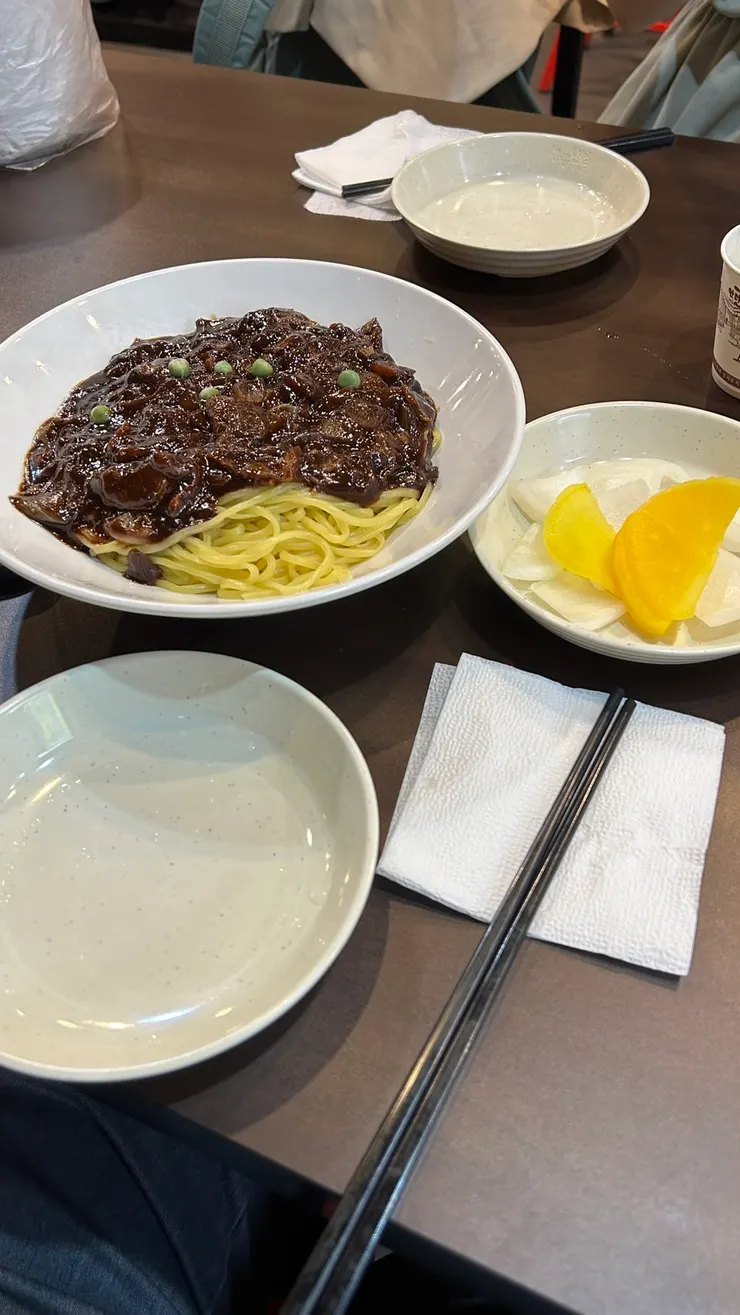 白種元港式料理炸醬麵