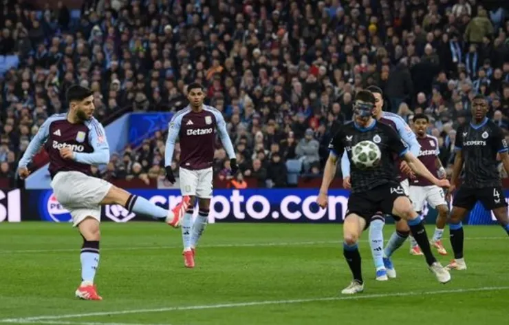 阿辛斯奧梅開二度助阿士東維拉大勝3:0