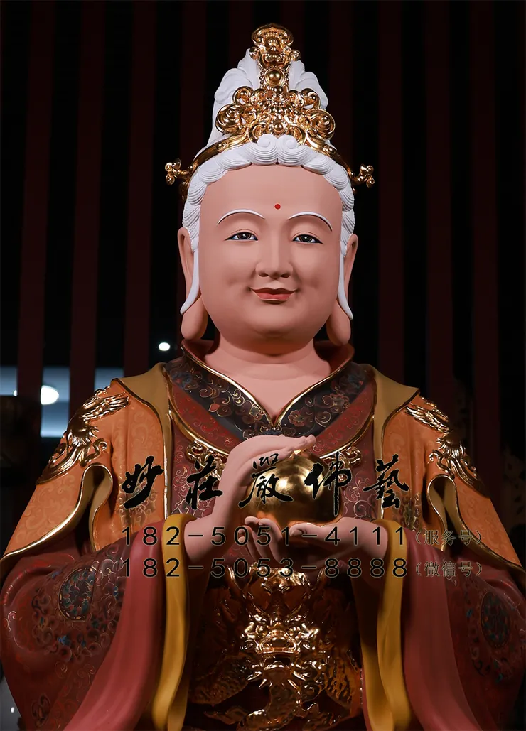 無生老母彩繪神像局部特寫