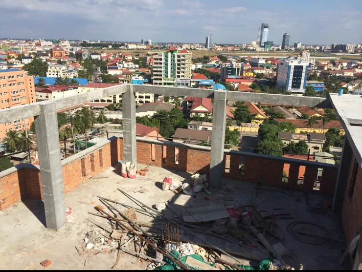 在2010-2020這段期間,金邊就像是一個大工地