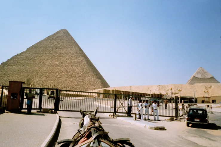 沒看過金字塔不算去過埃及
