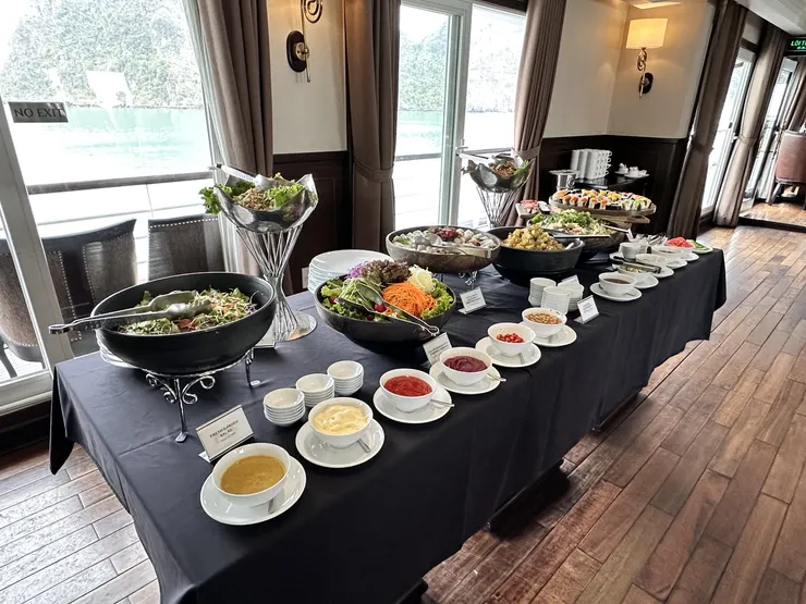 沙沙、生春捲、壽司