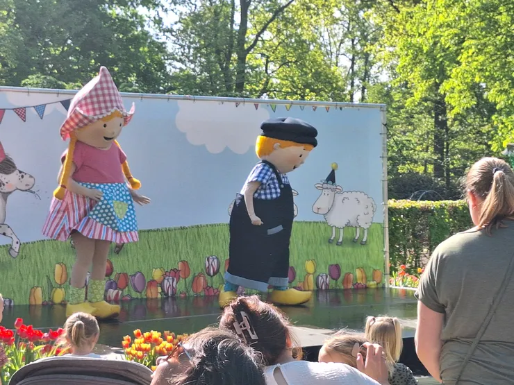 類似東森幼幼台