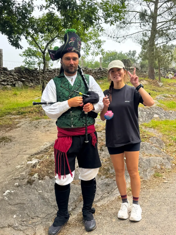 風笛男子很大方讓大家拍照