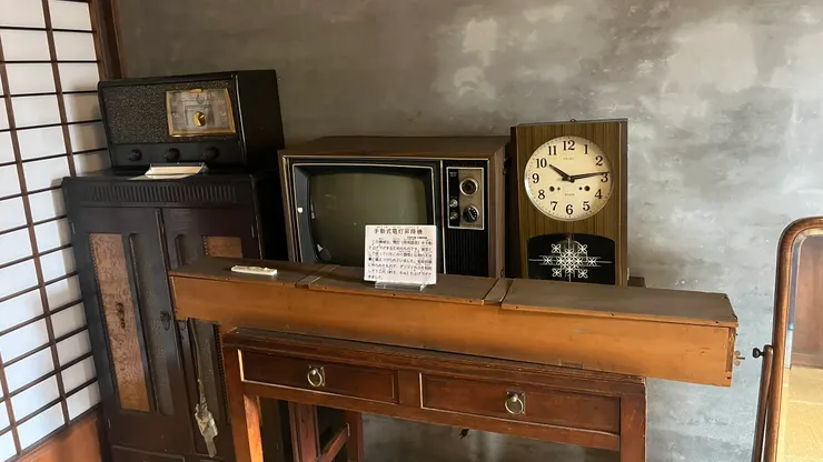 省去拿梯子的困擾。