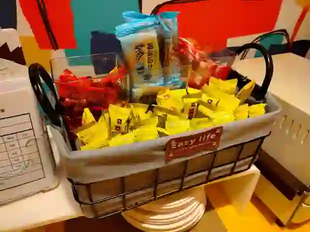 謝謝供給我們無限吃的餅乾們