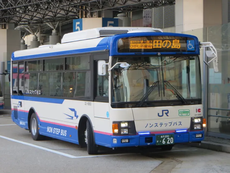 JR 西日本 路線巴士外觀 (圖片來源: JR西日本巴士官網)