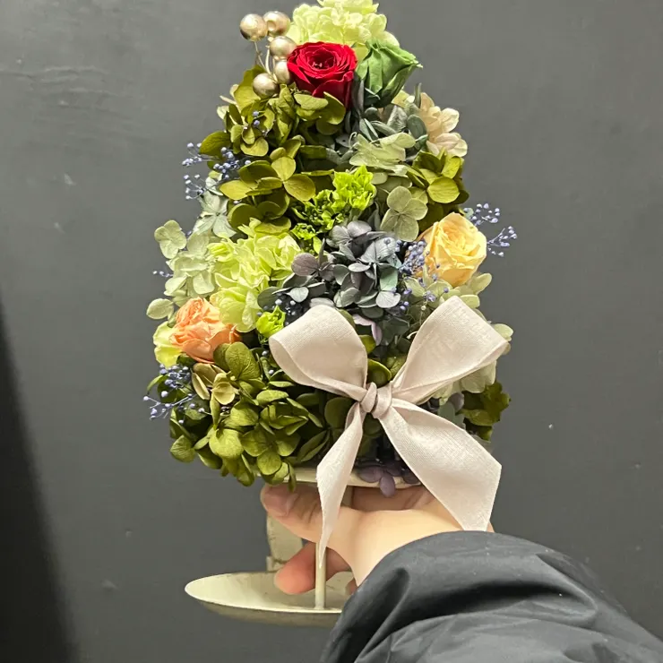 綠色加上一點紅 完成老師說的互補色挑戰