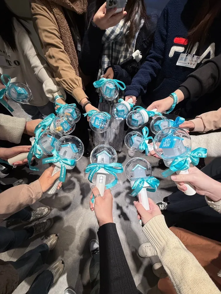 一門手燈合照💙