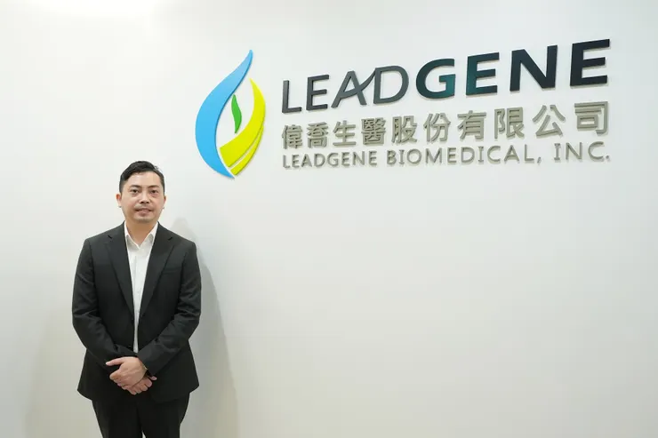 圖說：偉喬生醫董事長莊詠鈞分析，近期興起的奈米抗體技術，因為分子量小、易於改造、穩定性高等優點，成為ADC不可或缺的應用關鍵。（資料來源：偉喬生醫）