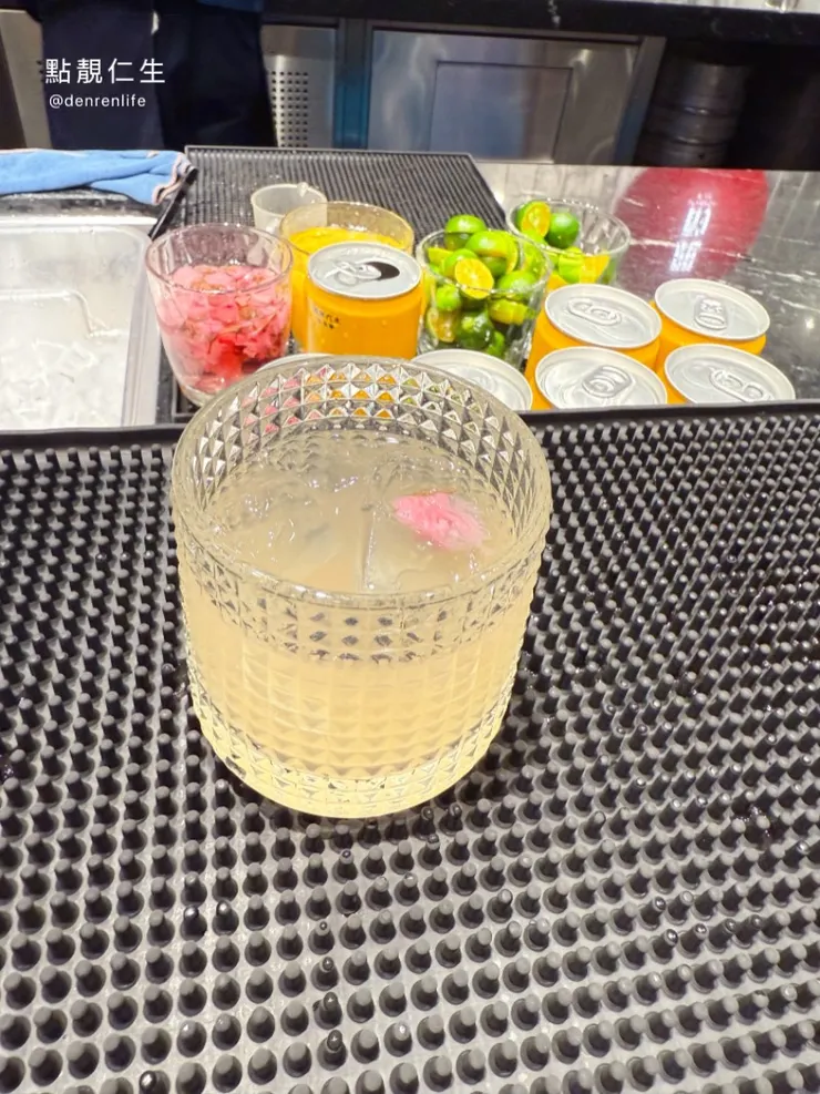 這杯豪豪喝 偷喝了一口