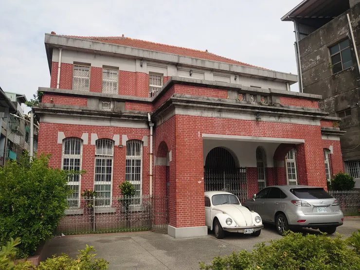 原高雄州高雄郡役所