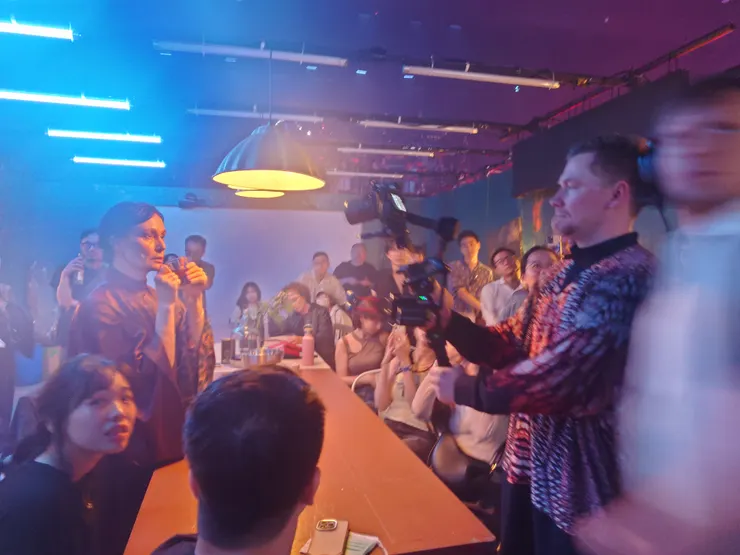 像是電影拍攝的現場