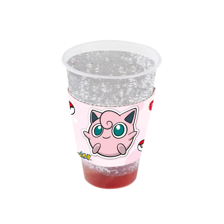 粉紅泡泡果香梳打 粉紅泡泡果香梳打帶清甜果香，水果的甜美與梳打的清爽完美平衡，甜美動人！夢幻的粉紅色可愛迷人！ 隨堂食附送：Pokémon 杯墊（隨機一款：Pikachu/ 妙蛙種子/ 小火龍/ 傑尼龜） 隨外賣訂購/第三方外賣平台附送：胖丁造型Pokémon杯套