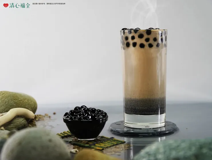 圖說:豐厚圓順的珍珠芝麻拿鐵耐人品味,適合在多變的氣候療癒一下。(資料來源:清心福全)