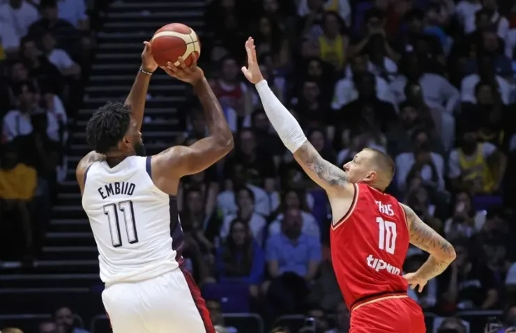 安碧轉身跳投得分