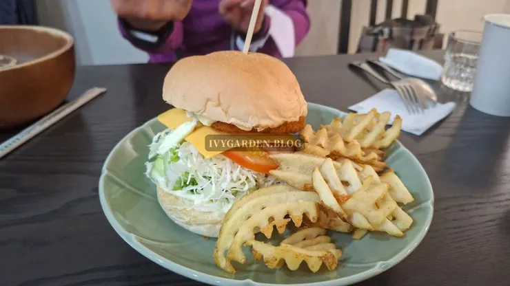 新蔬食魚樂堡:素魚肉品質驚人,必點!