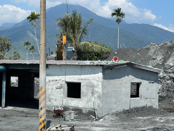 快要清完的佛祖街383號