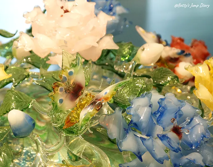 ▲新竹市玻璃工藝博物館-「時光璃影」聯展/圖片來源:Betty's Jump Diary