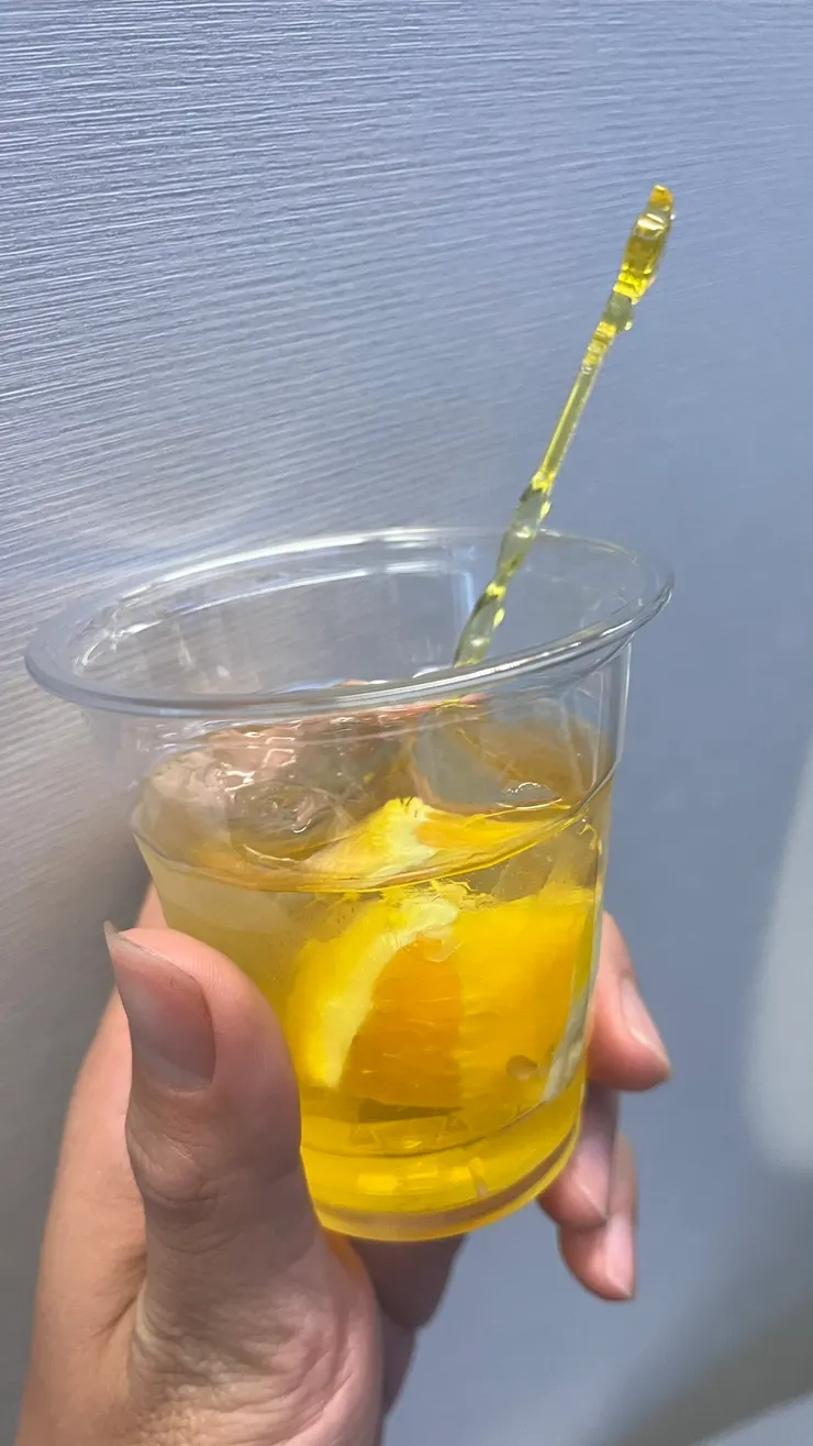 幸福的將這餐收尾。