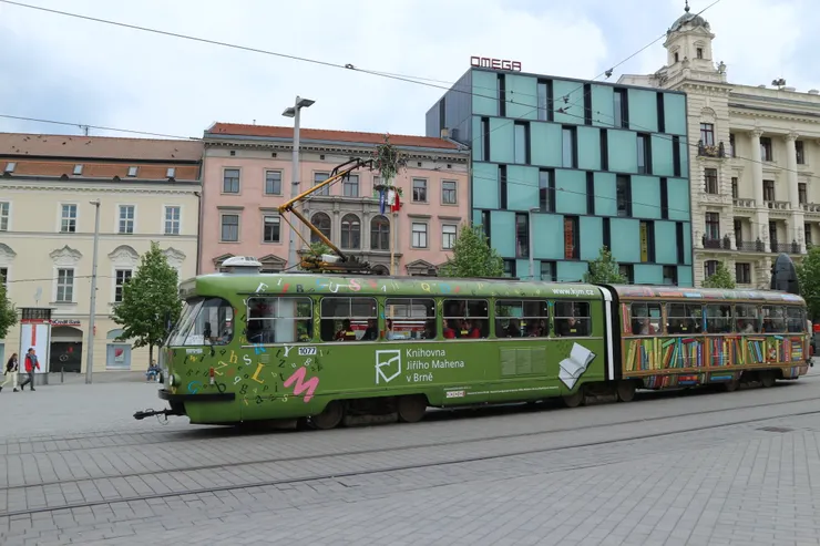 平日也有可愛版的電車會經過