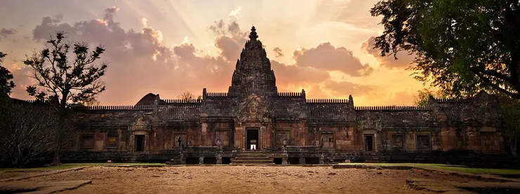 圖一 : พนมรุ้ง 位於武里南府,同時也是Lisa的家鄉