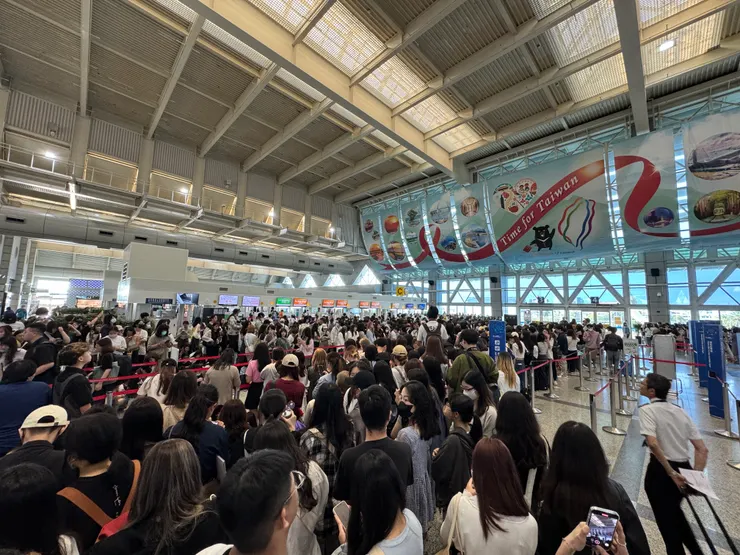 出境享受一下明星般的待遇也不錯